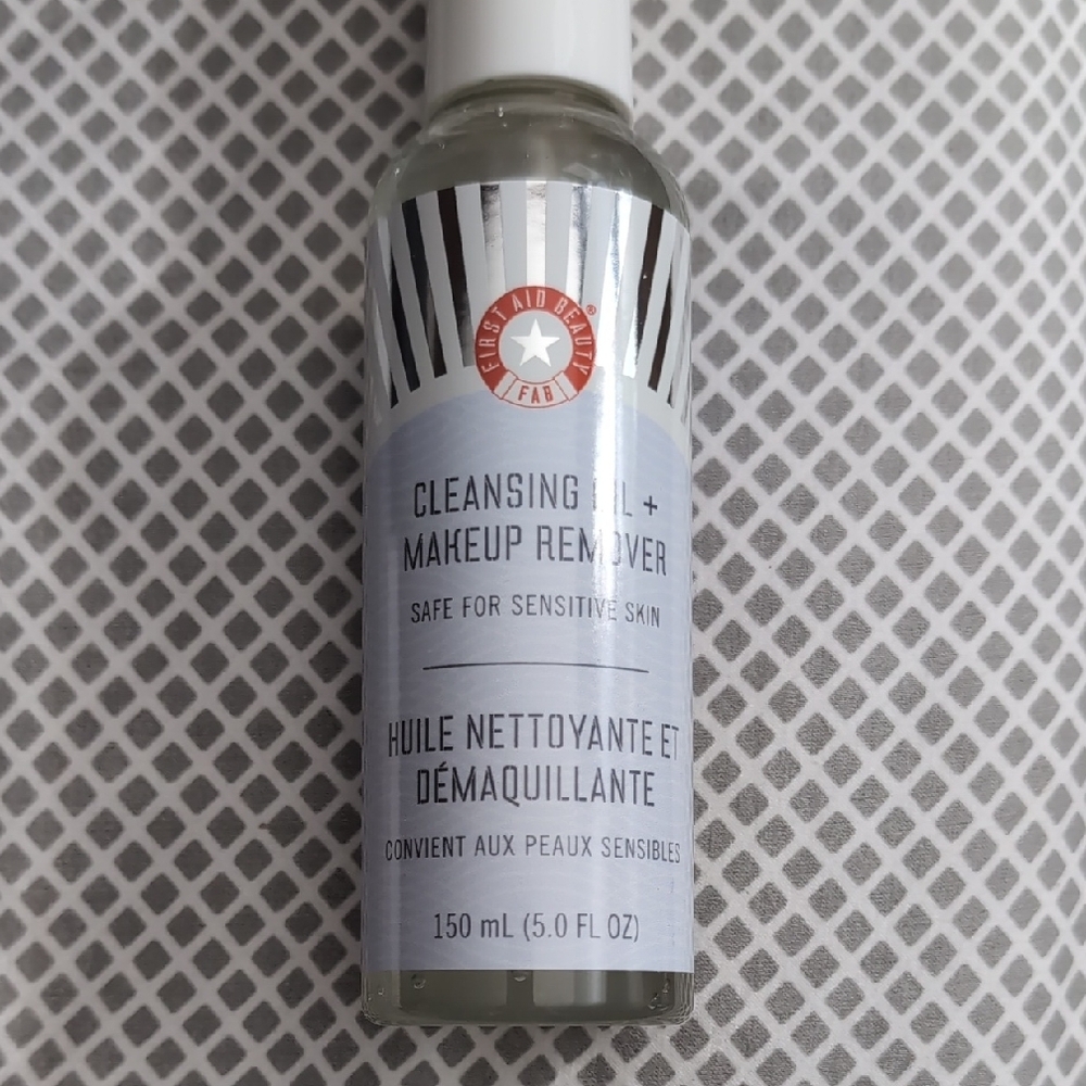 First Aid Beauty Cleansing Oil + Makeup Remover